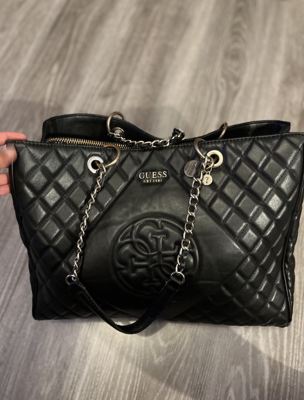 Tasche Guess