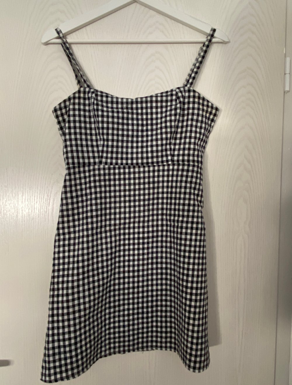 Karriertes Kurzes Kleid