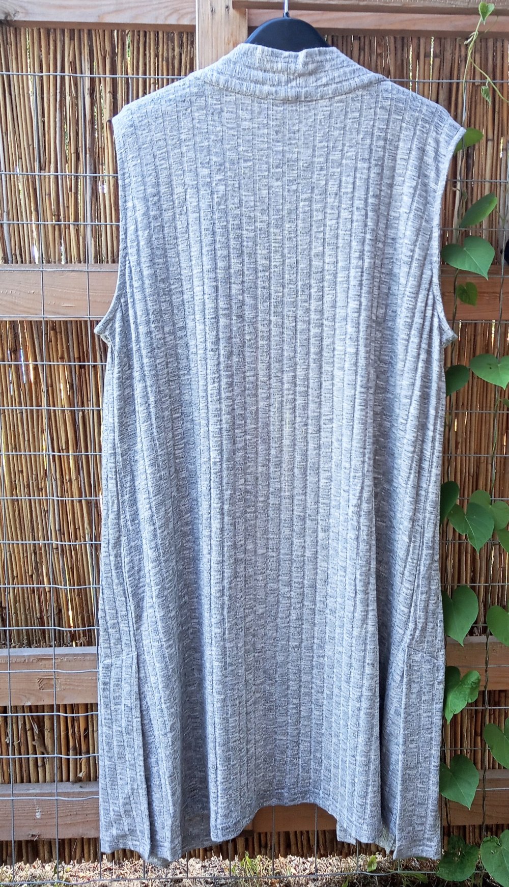 Betty&Co Damen Weste Strickweste Cardigan Gr.40 grau ungetragen lang