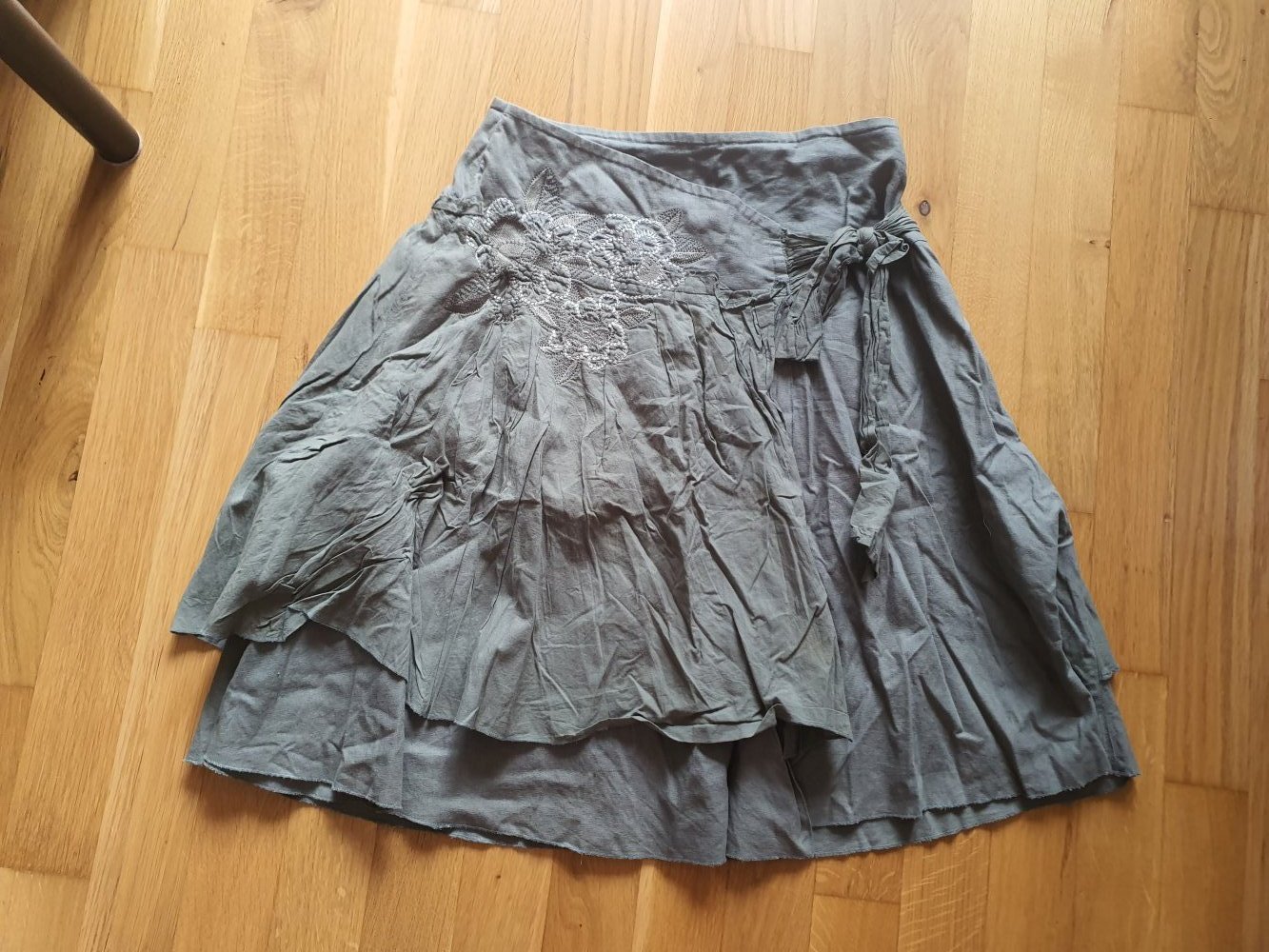 Knielanger Rock Wickeloptik Blume Promod