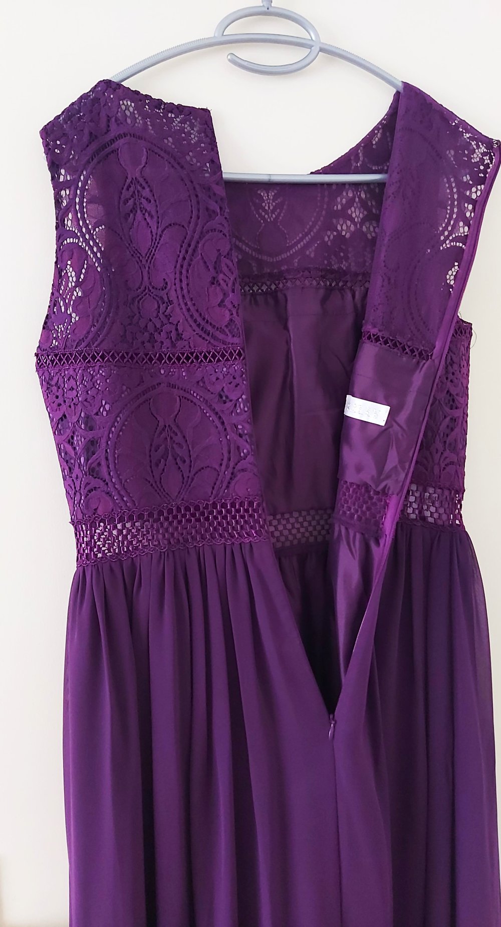 Elegantes violettes Abendkleid