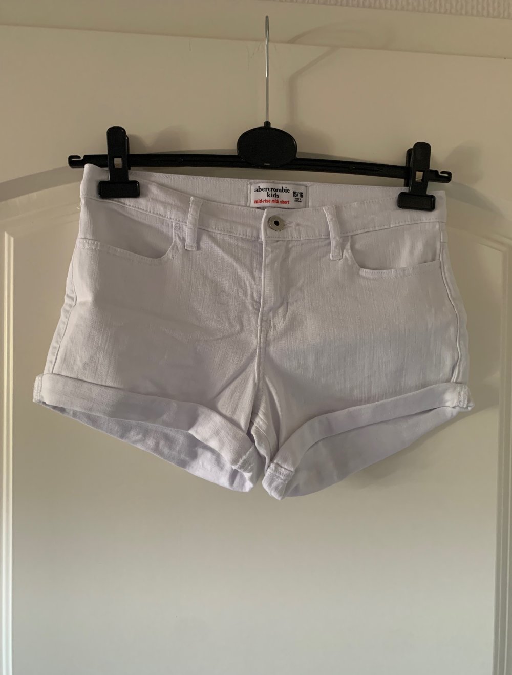 Weiße Shorts; Abercrombie kurze Hose basic
