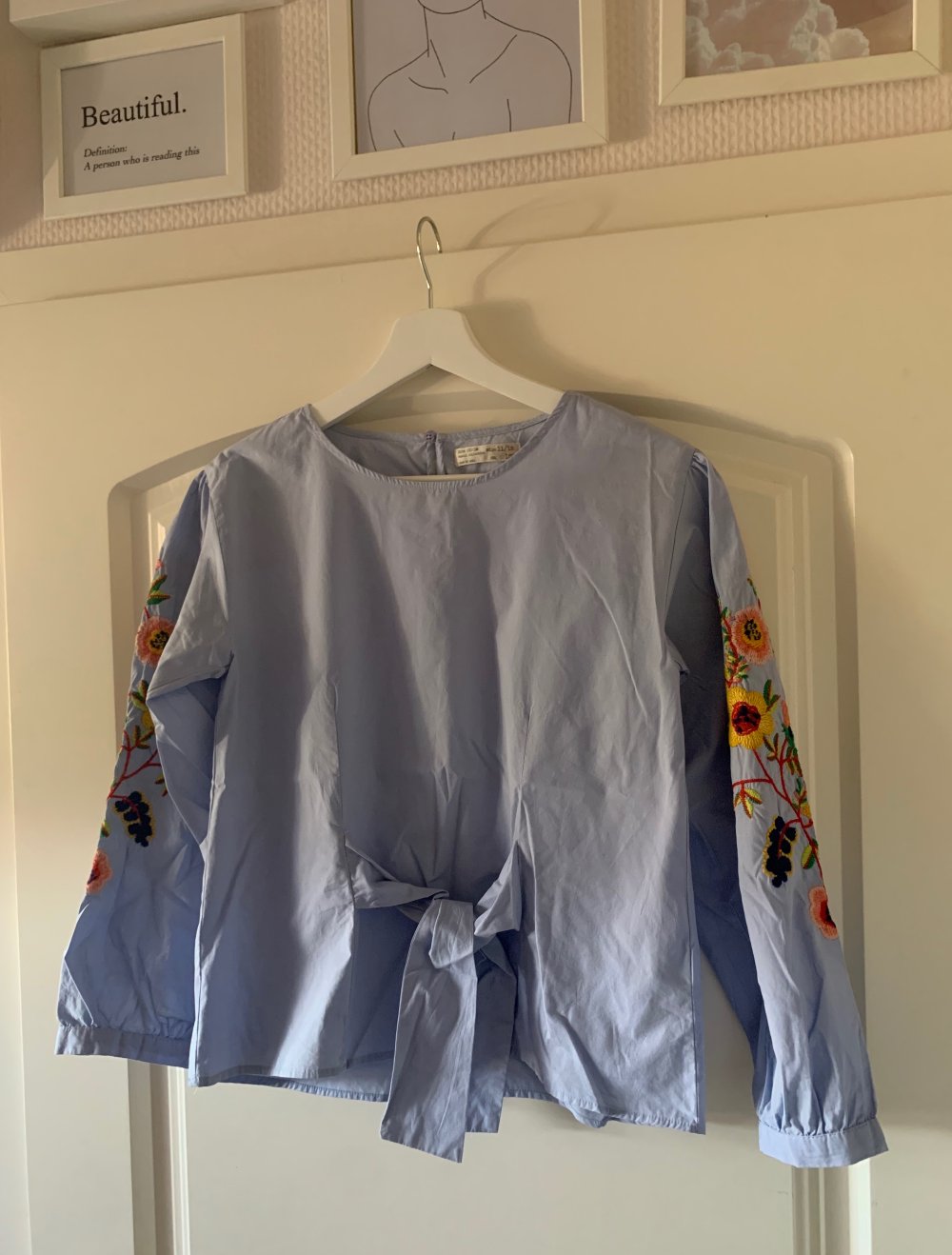 blaue Bluse mit Blumenprint; Zara Oberteil elegant