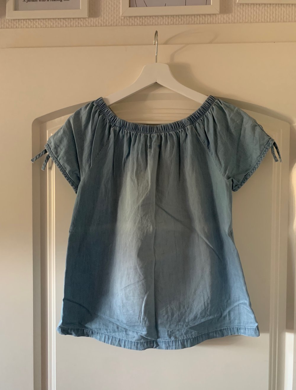 Blaue off-shoulder Bluse; s.Oliver XS, Vintage T-Shirt