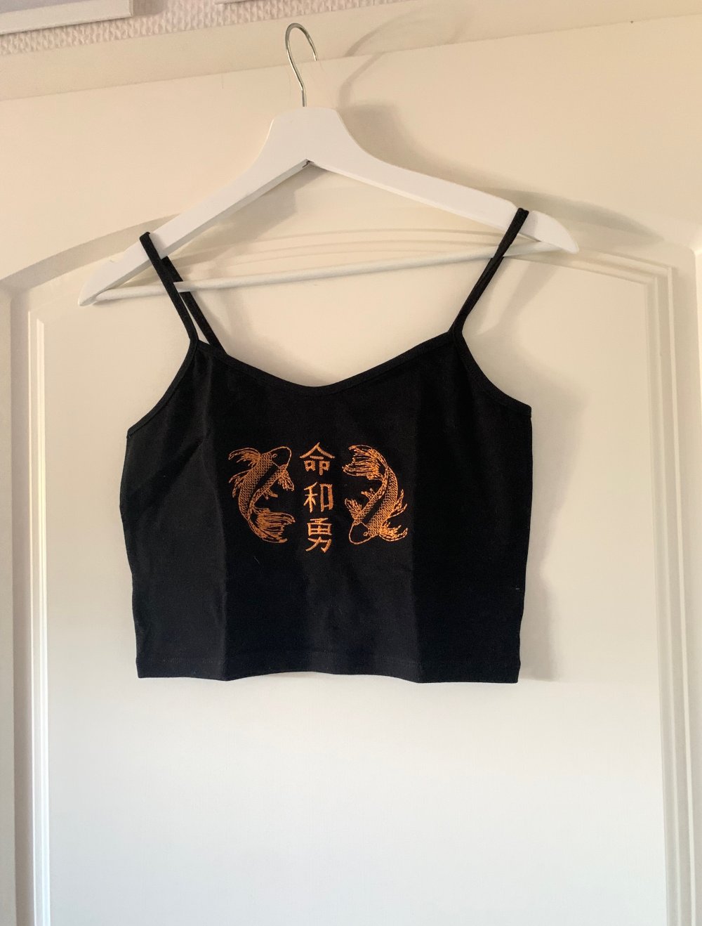 schwarzes Top, Croptop mit Aufdruck; vintage