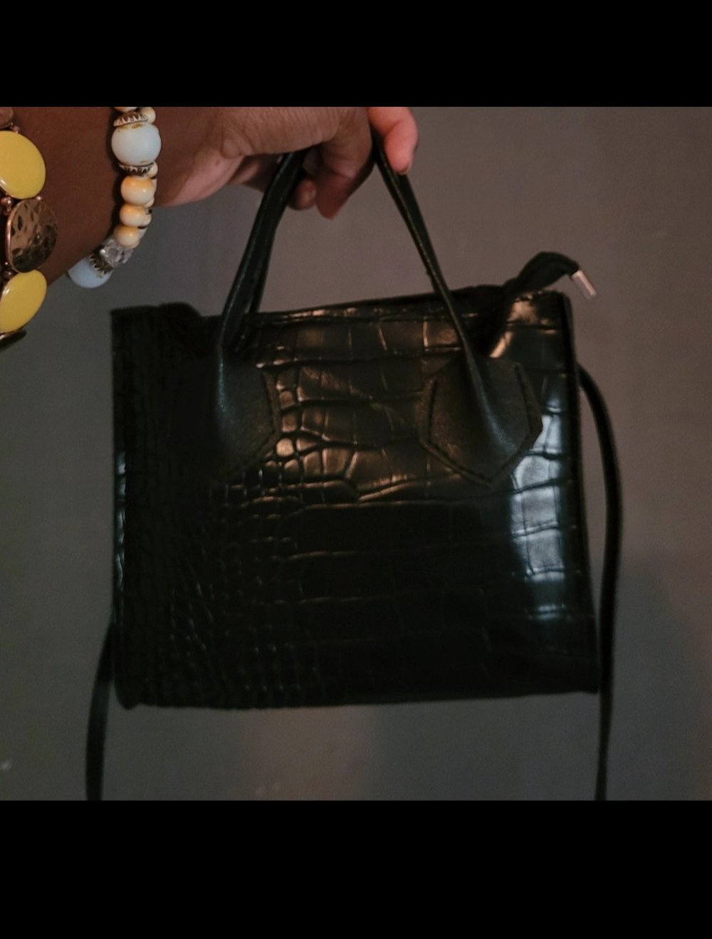 Schwarze Umhängetasche