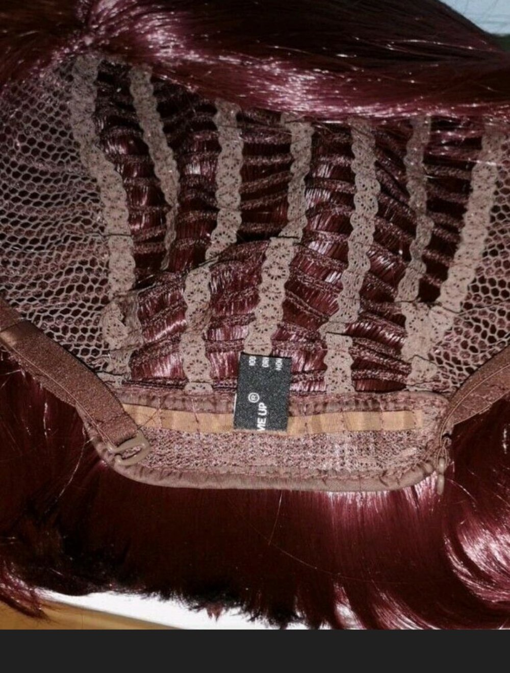 Kunsthaar Perücke mit Zubehör