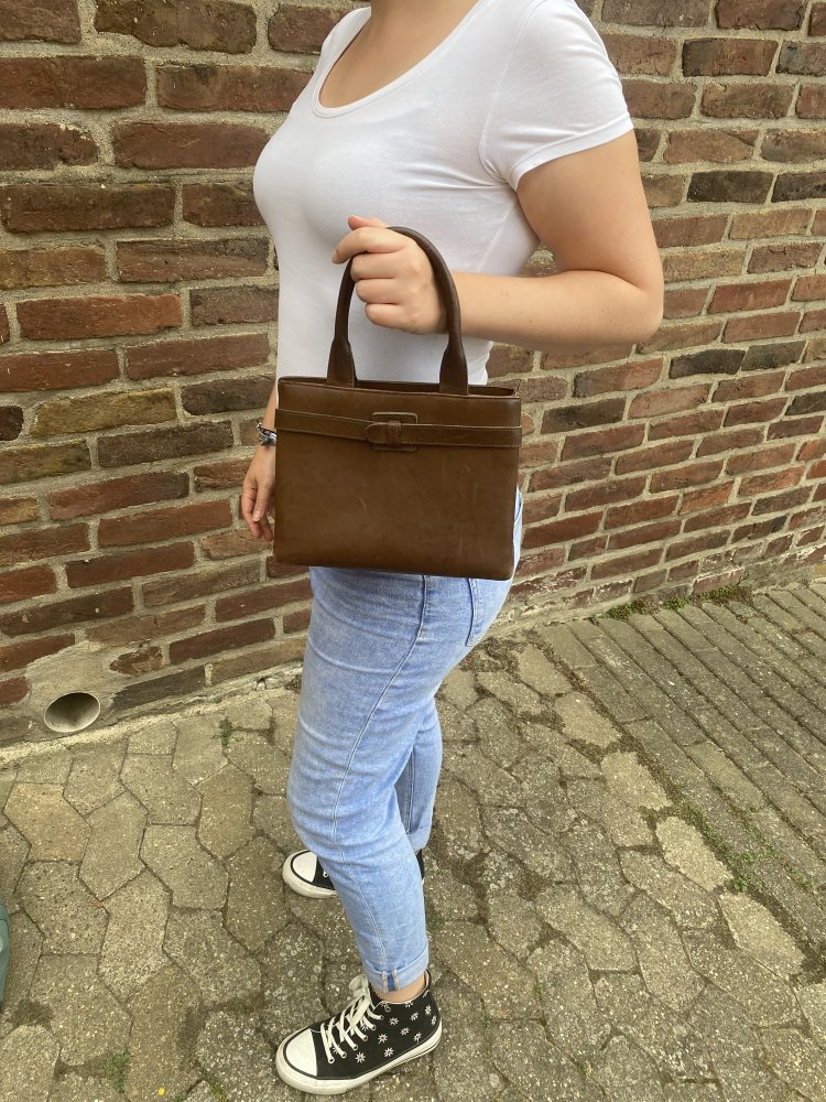 Niedliche Lederhandtasche 