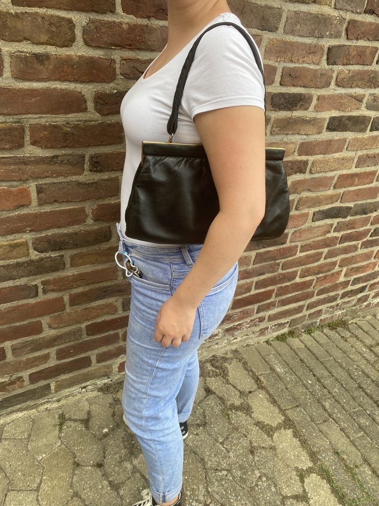 Kleine schwarze Handtasche 