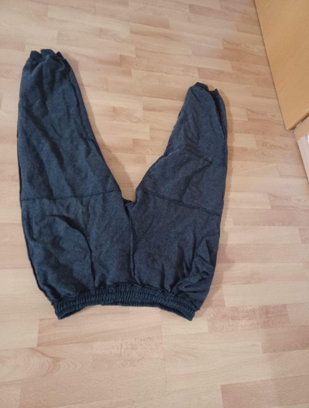 biete Hose damen neu wertig top Kein Versand Größe l