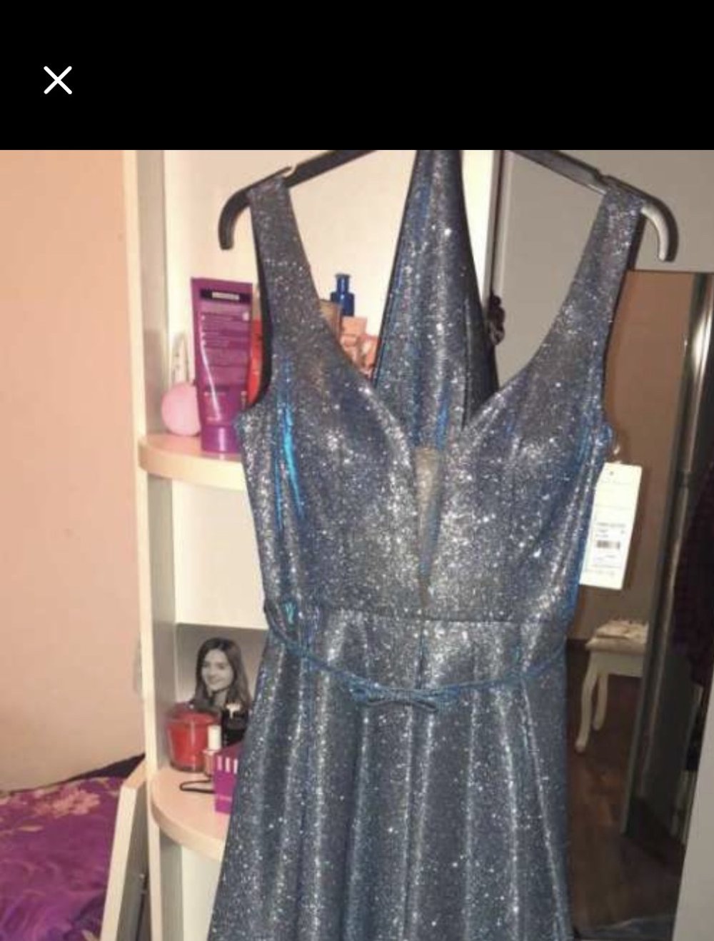 blaues Abendkleid für besondere Anlässe