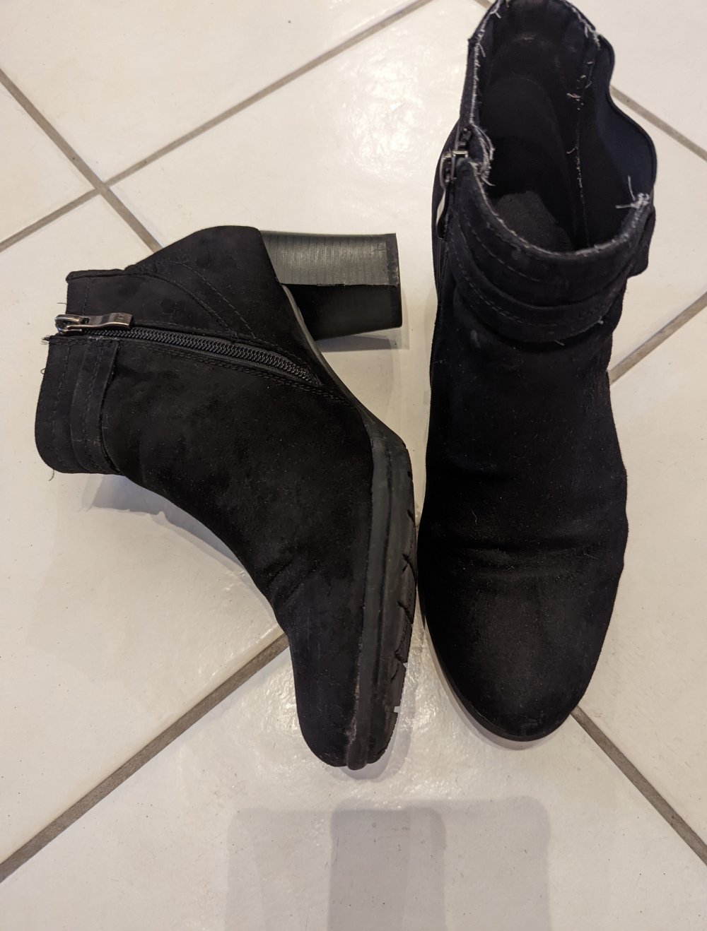 schwarze bequeme Stiefelleten