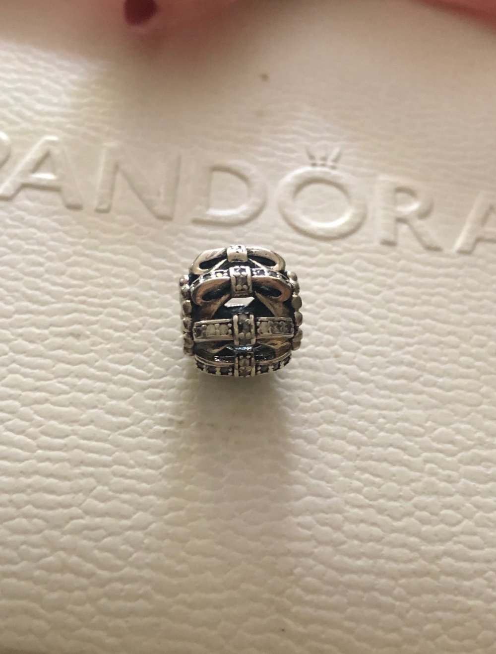 Pandora Charme mit Zirkonia