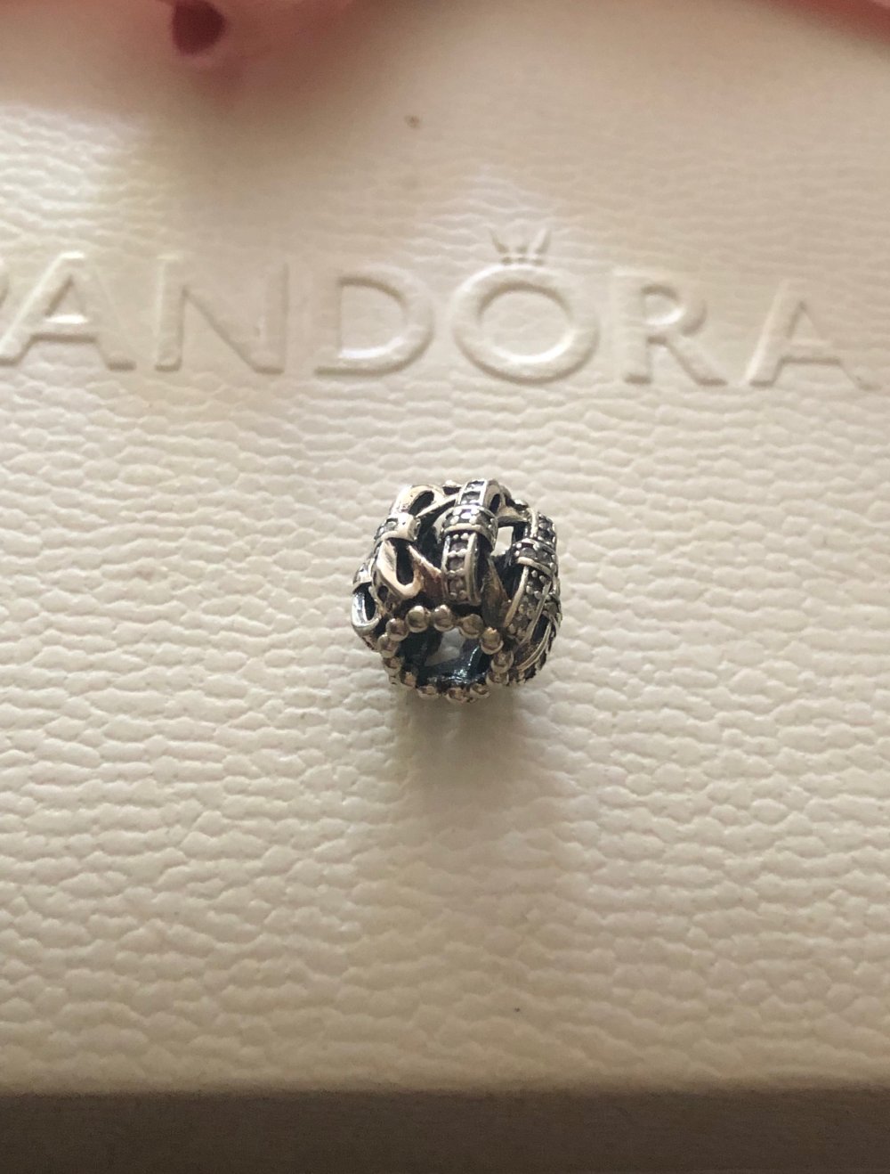 Pandora Charme mit Zirkonia