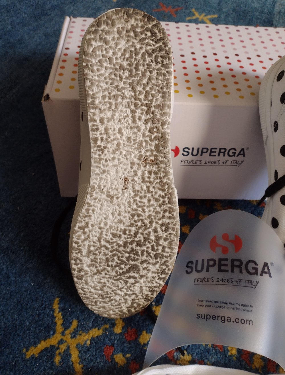SUPERGA, coole Leinensneakers, weiß mit Polkadots in schwarz, 39, im Originalkarton