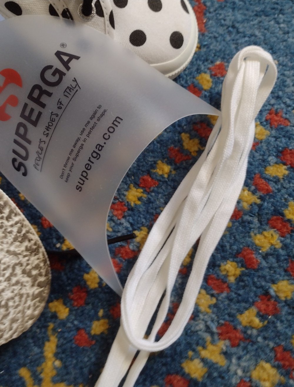 SUPERGA, coole Leinensneakers, weiß mit Polkadots in schwarz, 39, im Originalkarton