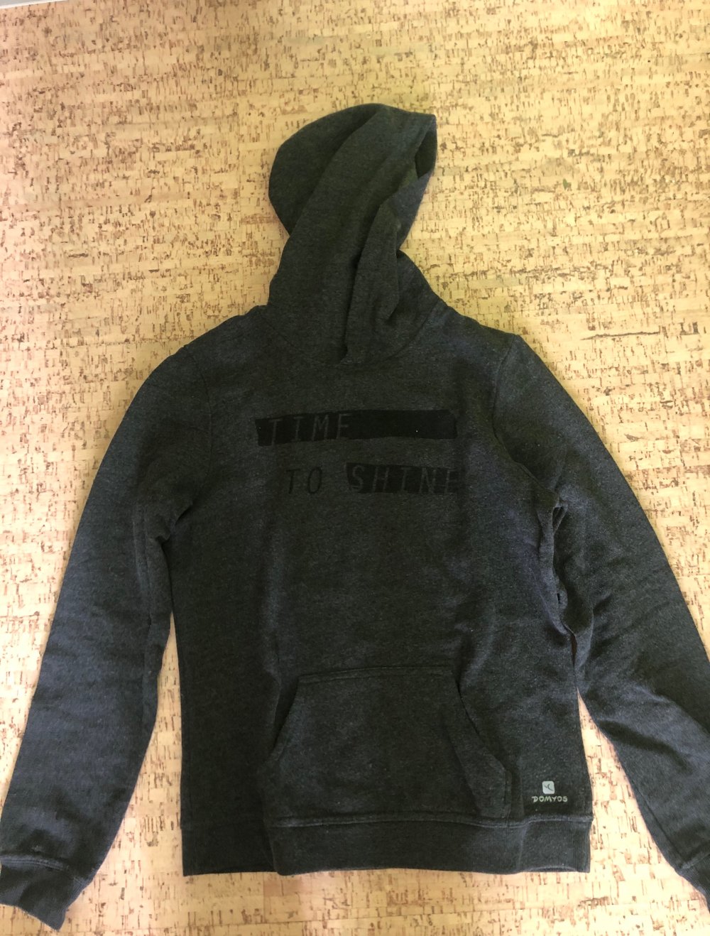 dunkel grauer Hoodie