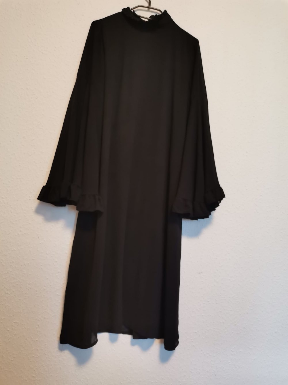 schwarzes midi Kleid Übergröße 44/46