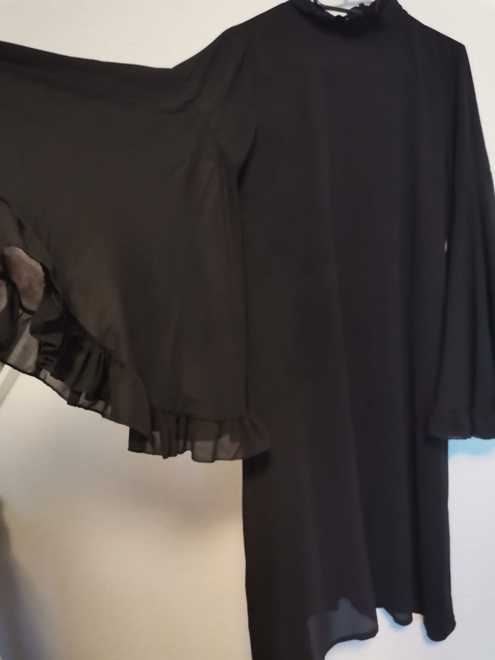 schwarzes midi Kleid Übergröße 44/46