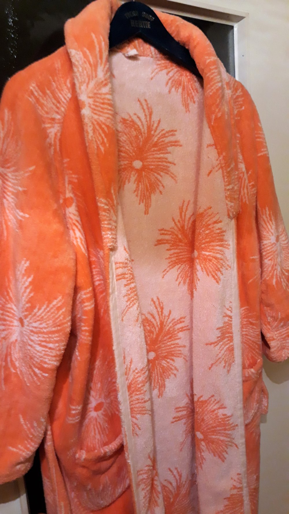 Toller Damenbademantel Velour, Gr.40, korallenrot nur noch 8,-€