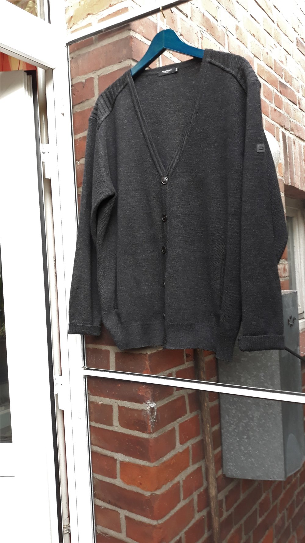 Tolle Herrenstrickjacke von Breithof, Gr.S, dunkelgrau, nur 5,50€