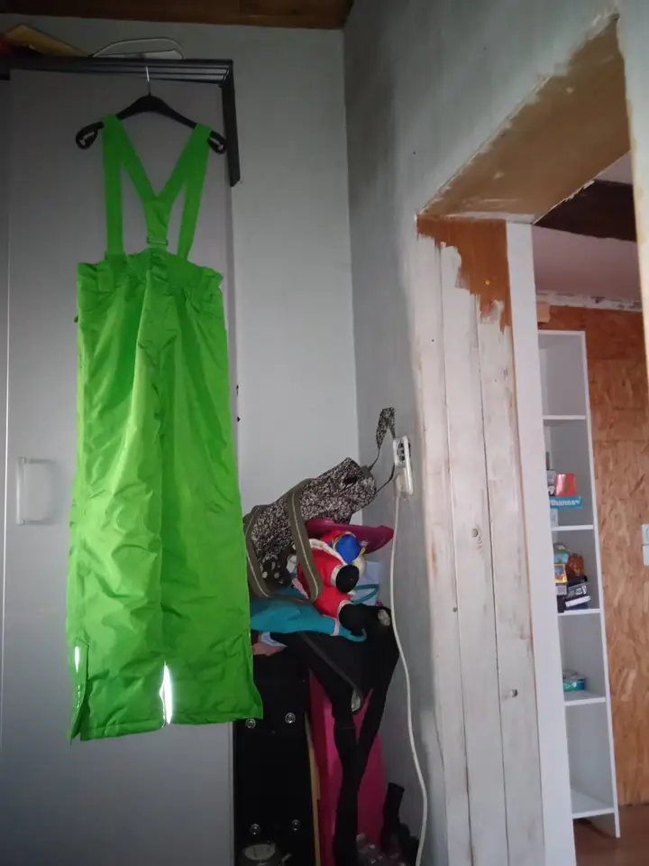 Aldi Schneeanzug Größe 152 Zipper an der Tasche kaputt 