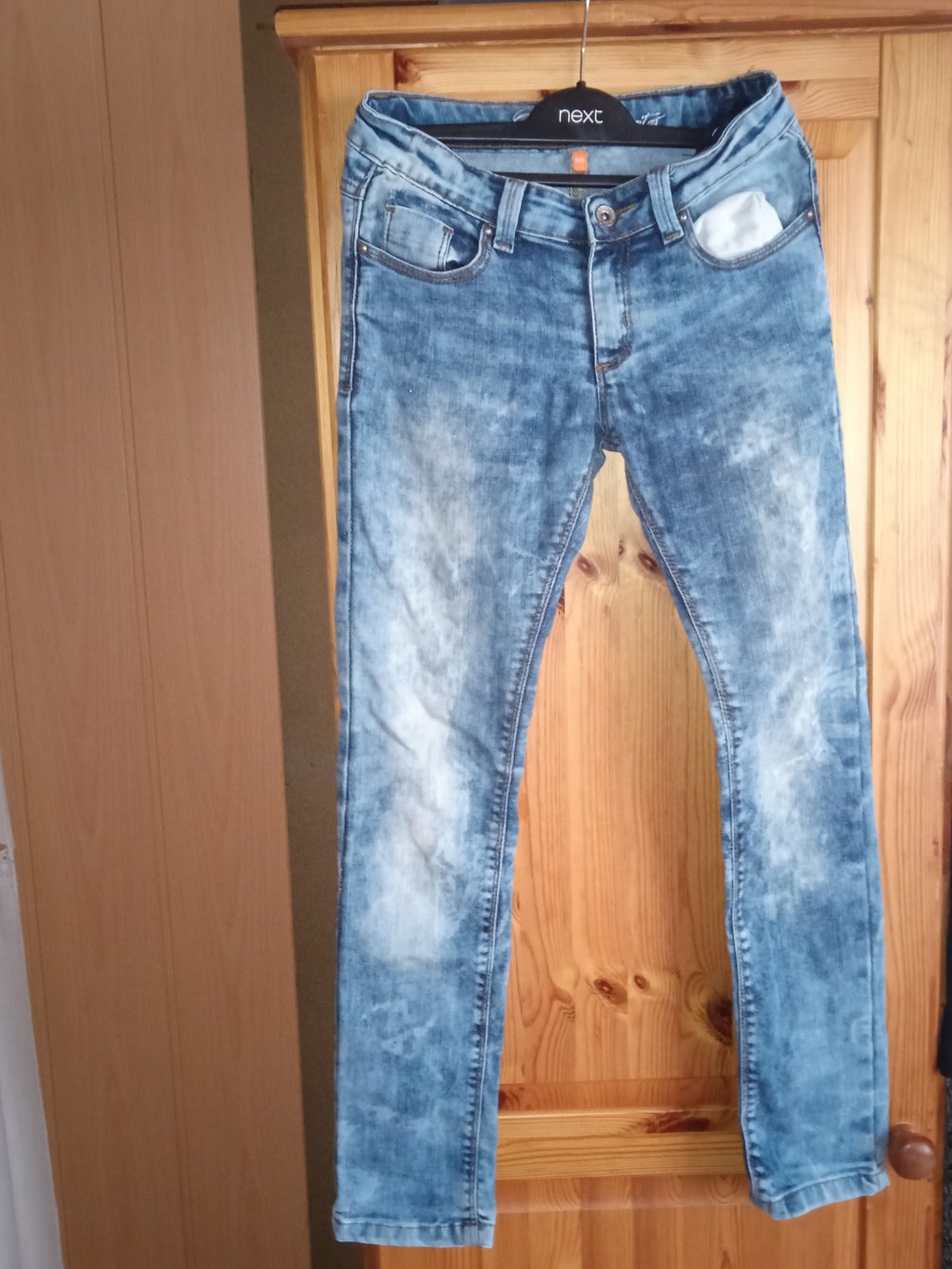 Staccarto Hose Größe 146 neuwertig 