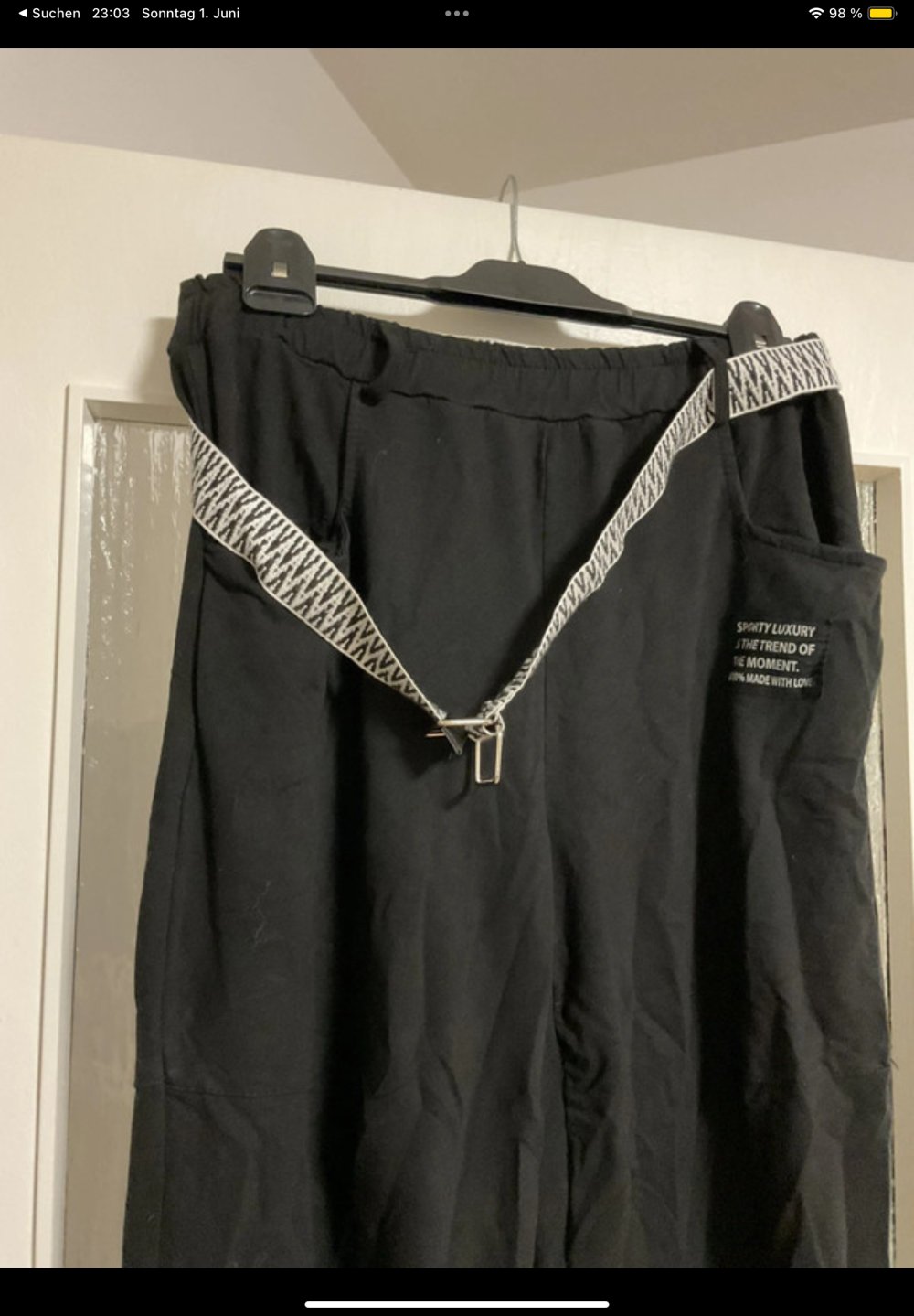 Sportliche schwarze Hose – Größe L