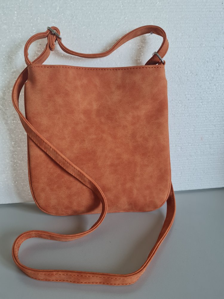 Umhänge/ Schultertasche mit Reissverschluss