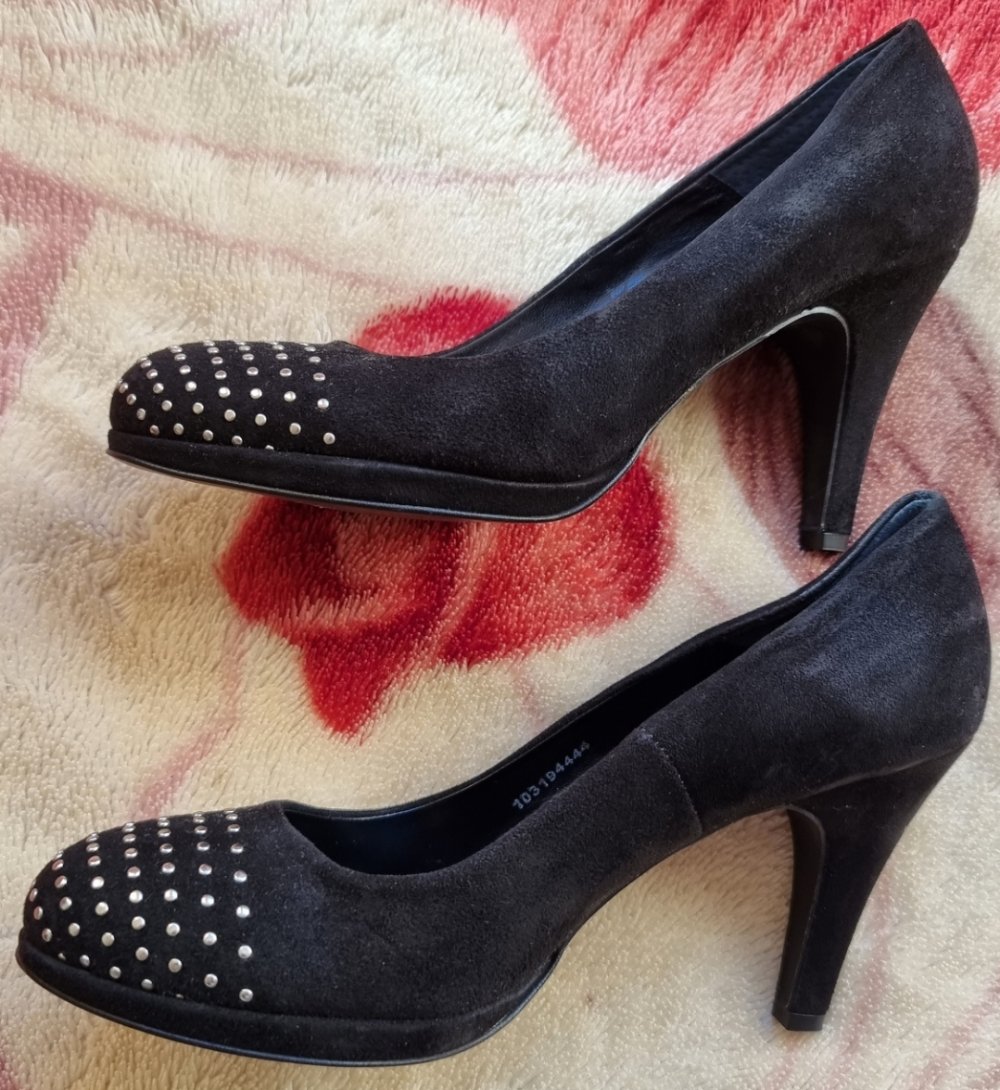 She Schuhe Plateau Pumps Nieten High Heels Wildlederoptik Gr.39 NEU