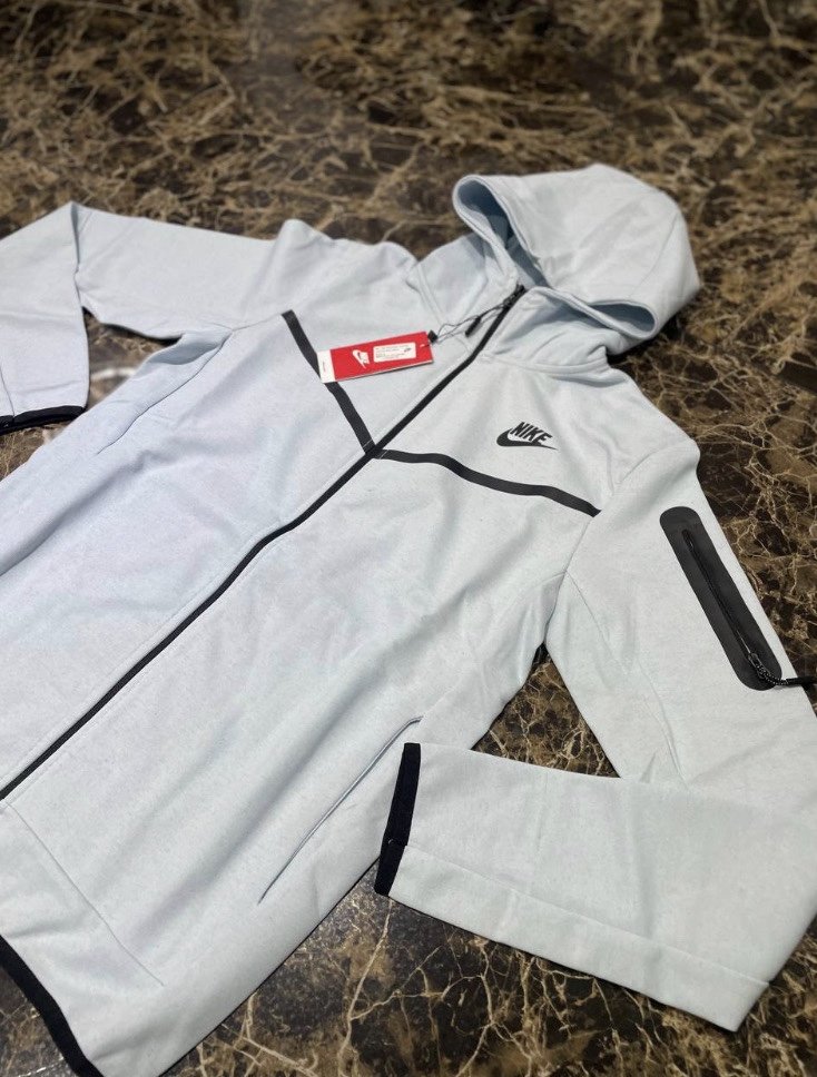 Nike tech fleece anzug