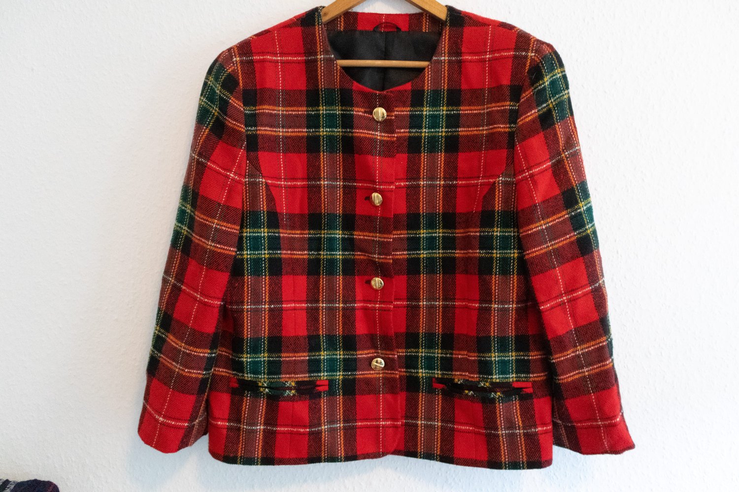 Schickes, elegantes Kostüm aus reiner Schurwolle - Karomuster