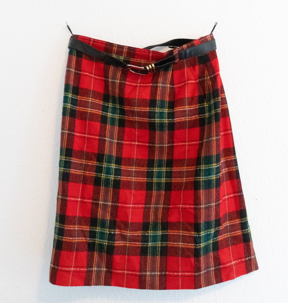 Schickes, elegantes Kostüm aus reiner Schurwolle - Karomuster