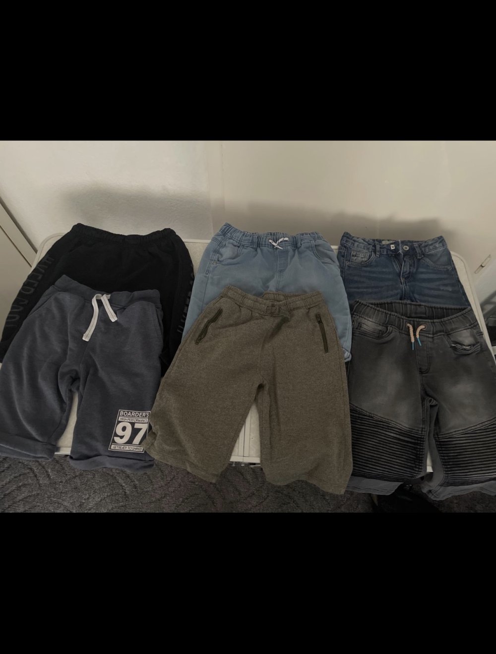 kurze Hosen für die Kinder 3 Stück für 7 (1 Stück für 3