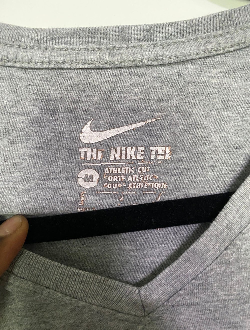Nike Tee in grau