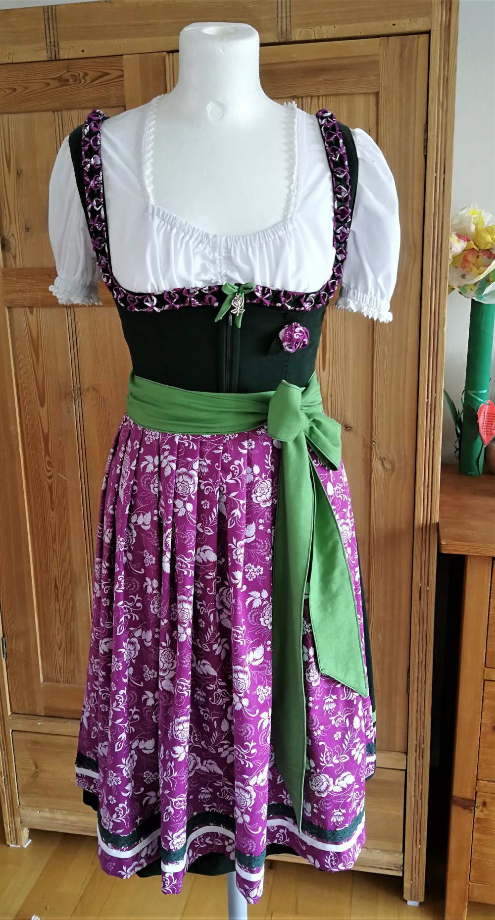 Dirndl - Einzelstück - Gr. 34