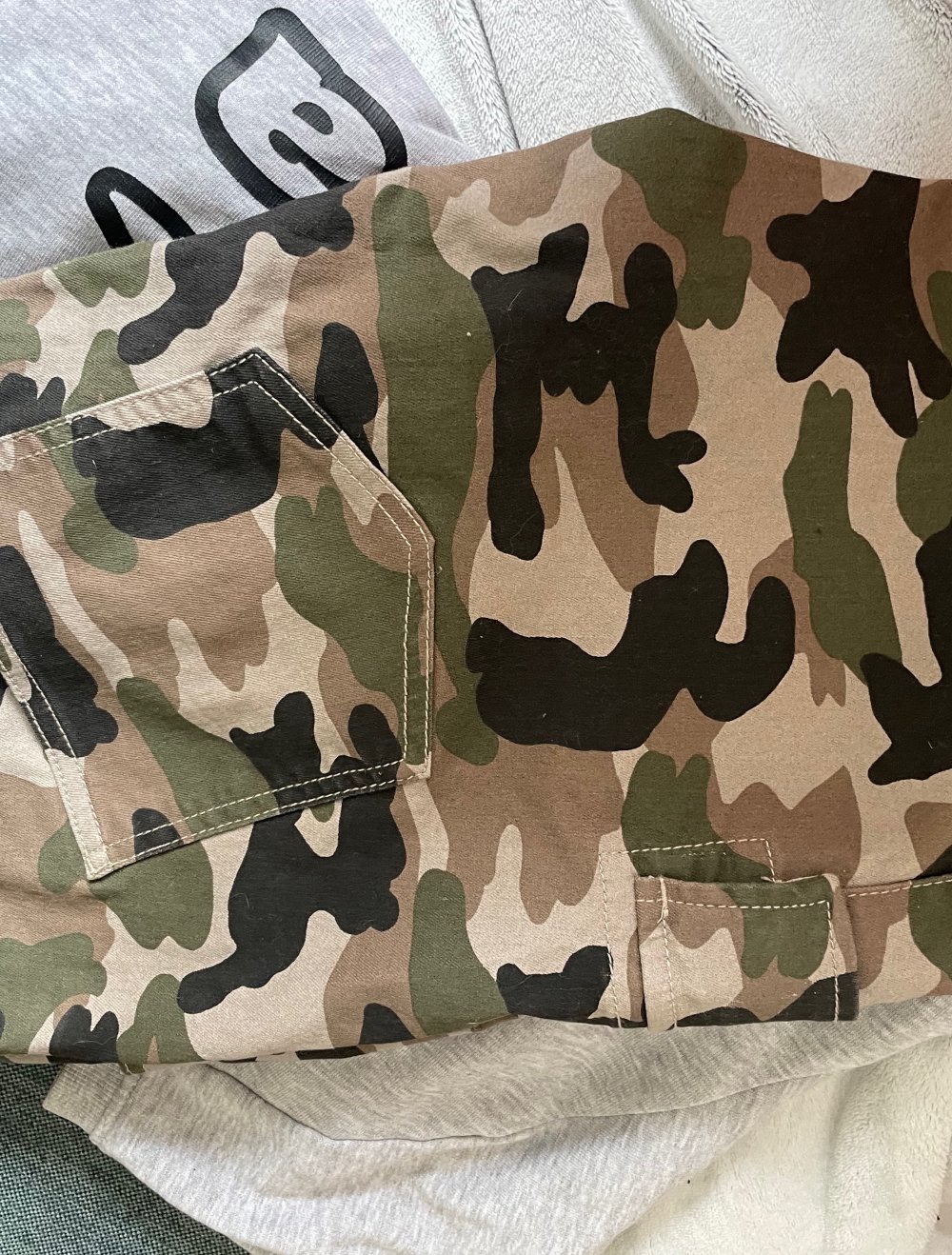 Verschiedene Anziehsachen