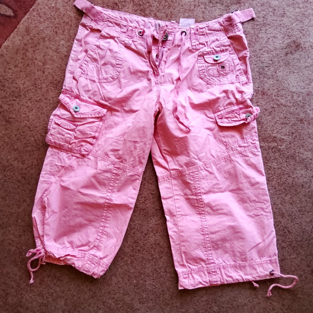 Bermudas rosa von Casual in Größe 36 mit Kordeln im Bund und am unteren Bein
