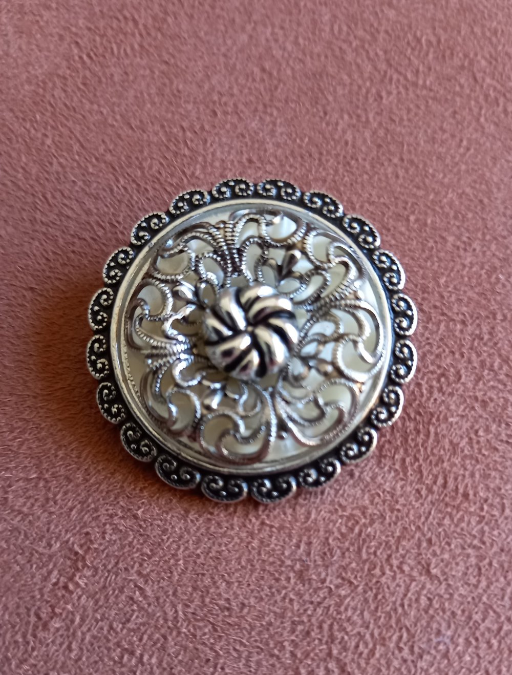 Schöne filigrane elegante Vintage Brosche, silbrig,  Modeschmuck