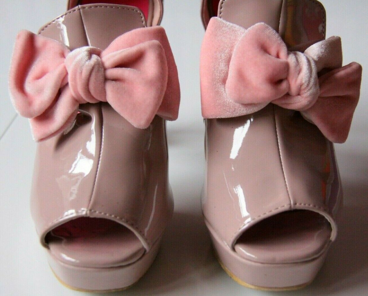 Plateau-Pumps, Rockabilly Gr. 36/ 37, Farbe nude, KP 59,-