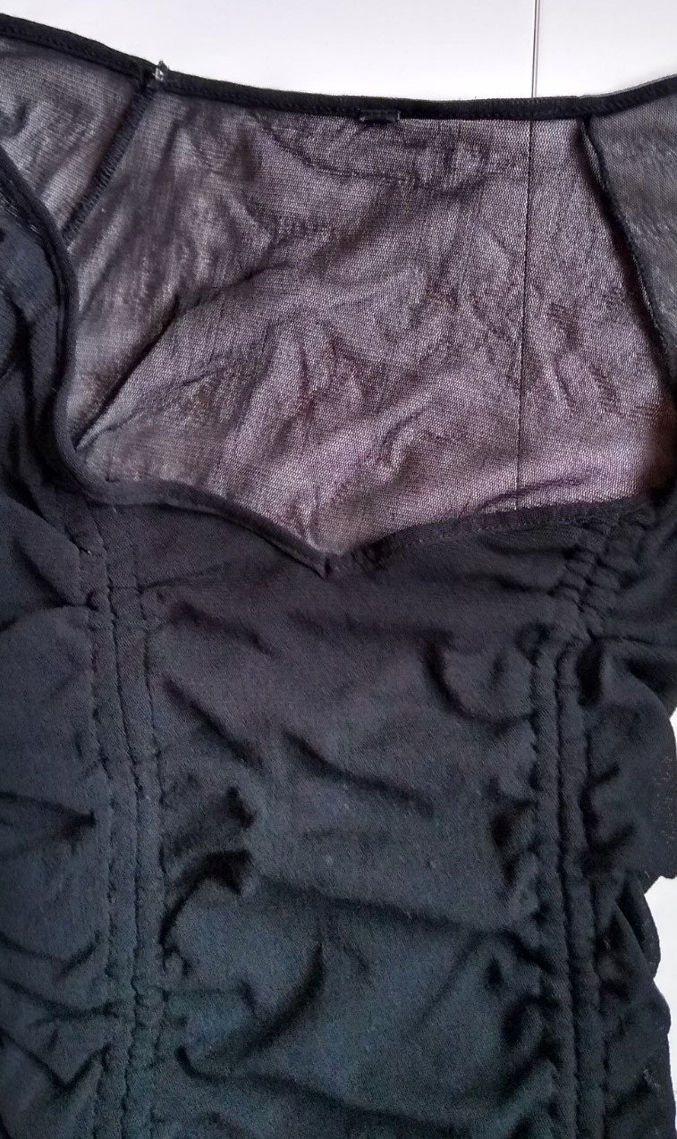 süßes Oberteil, Raffung vorne möglich