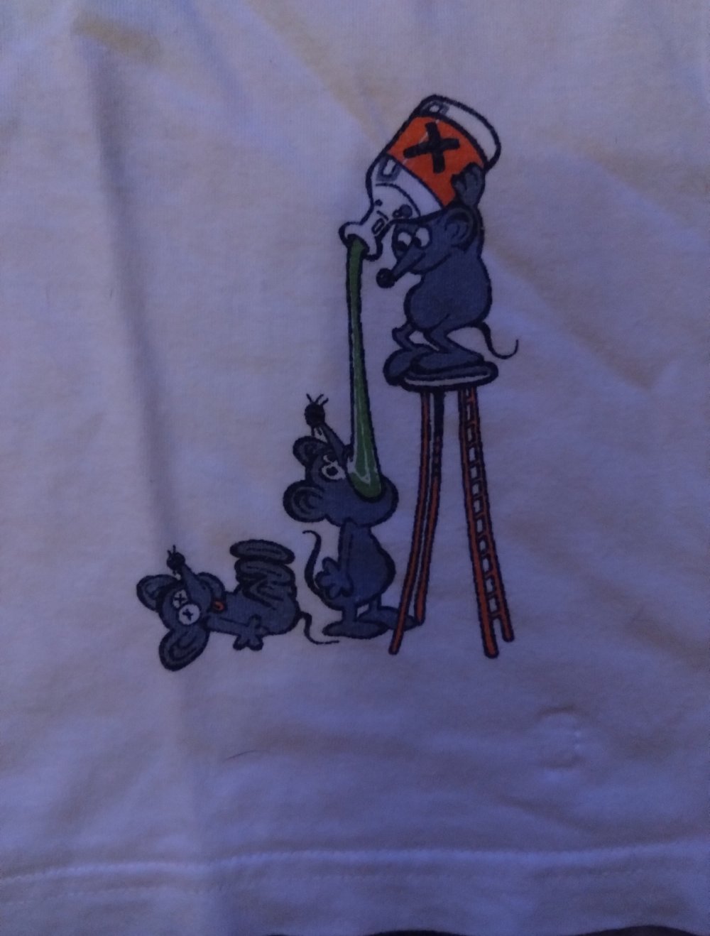 sehr altes T-Shirt zu verkaufen