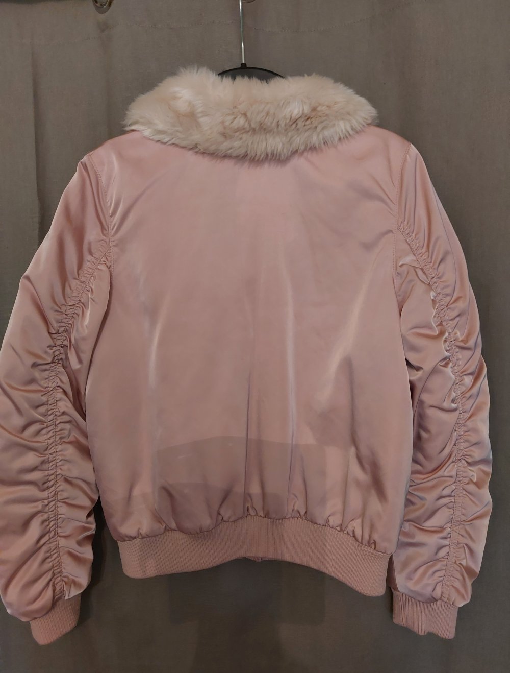 altrosa Jacke mit Kragen; 10€