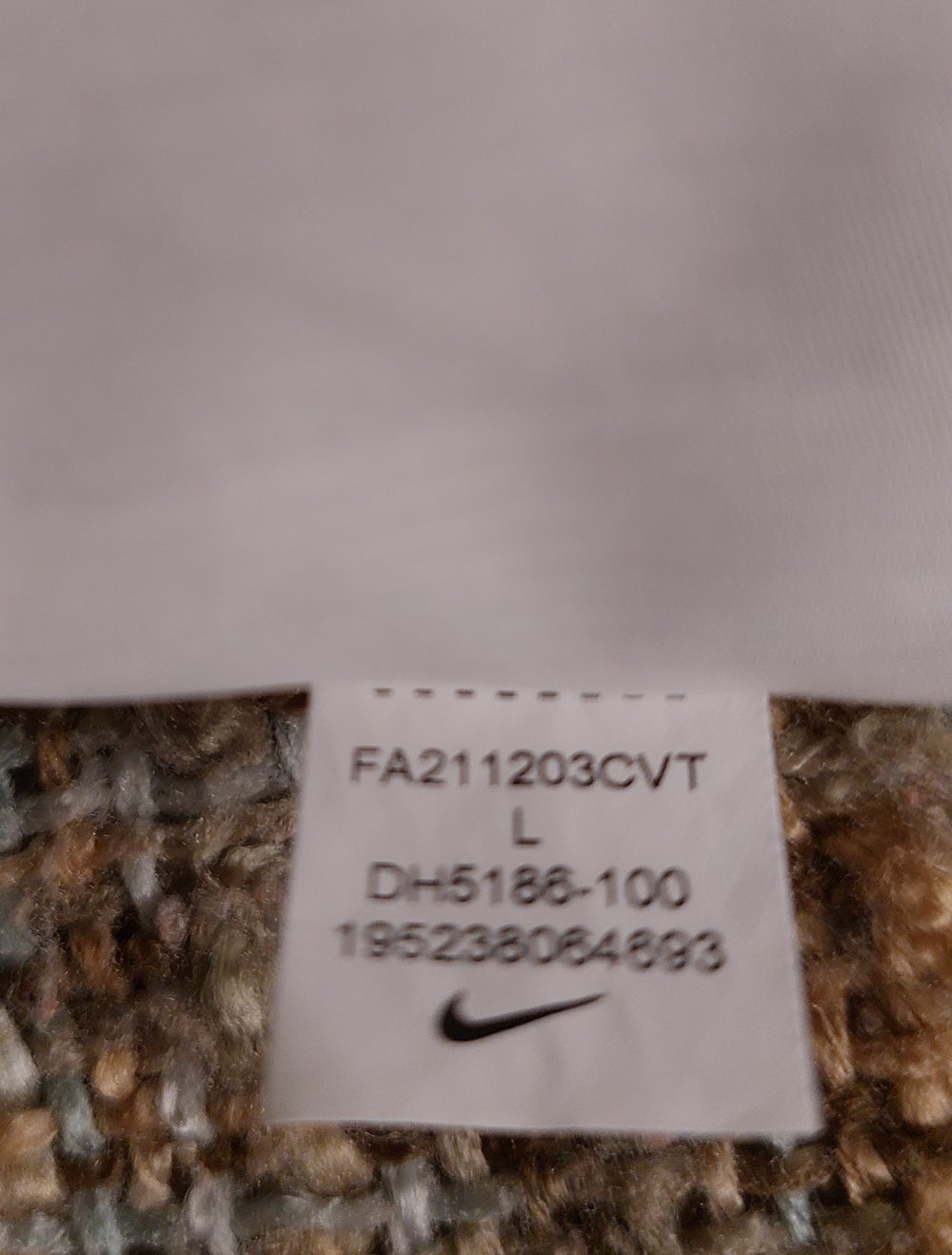 weißes Nike Sport-T-Shirt; 8€