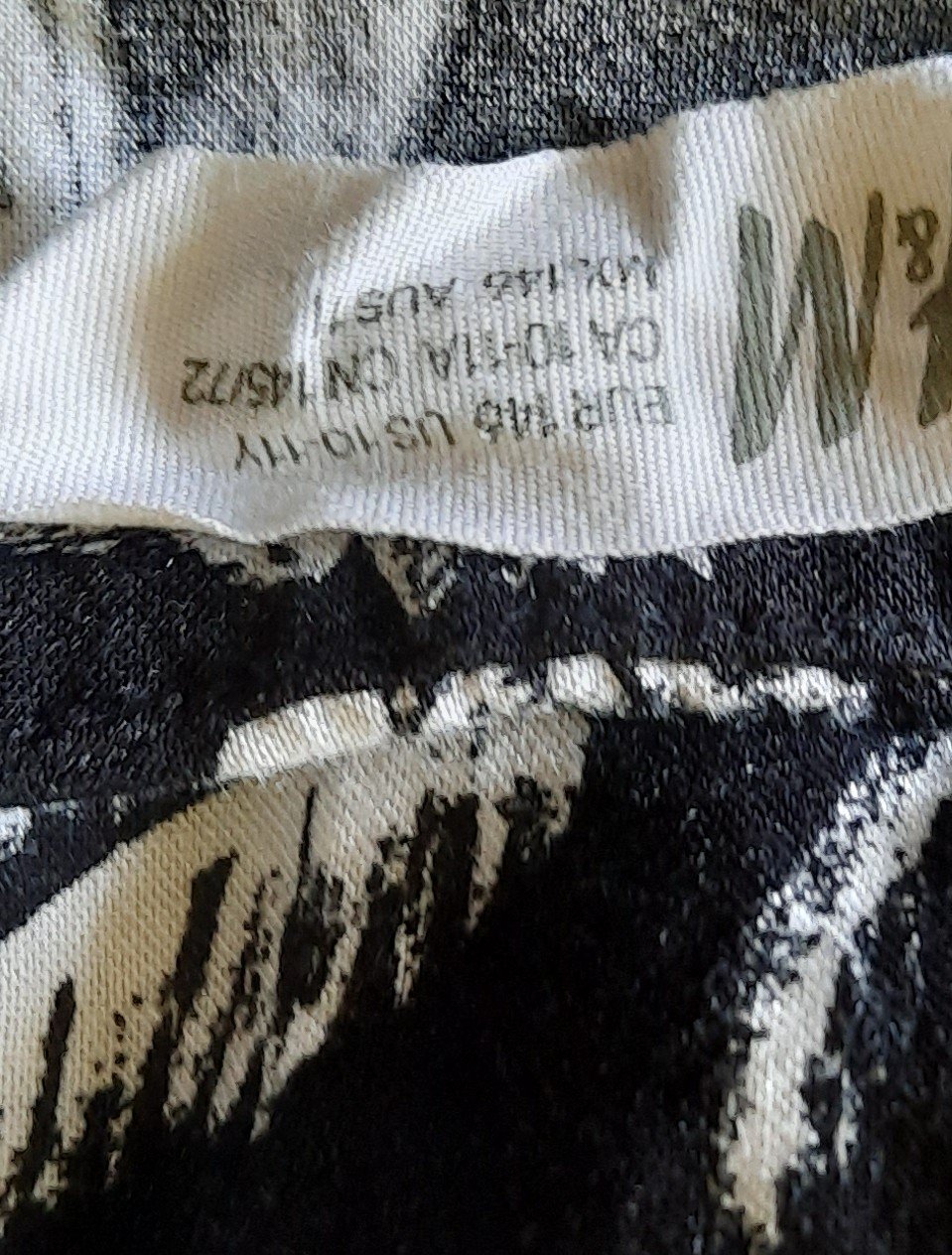 kurzer Jumpsuites; 5€