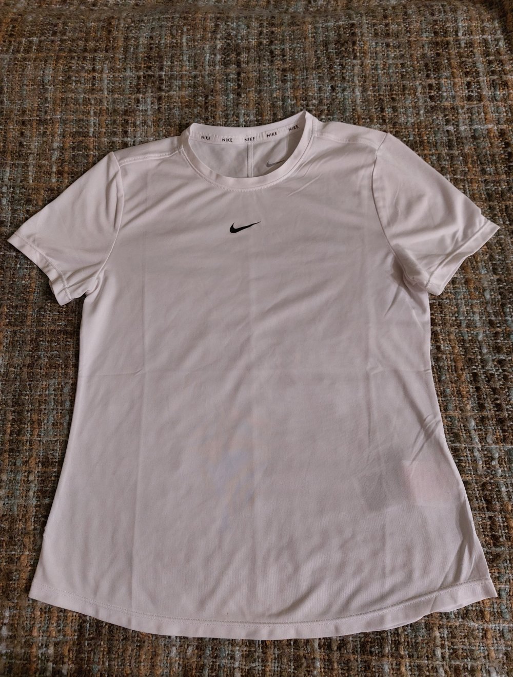 weißes Nike Sport-T-Shirt; 8€