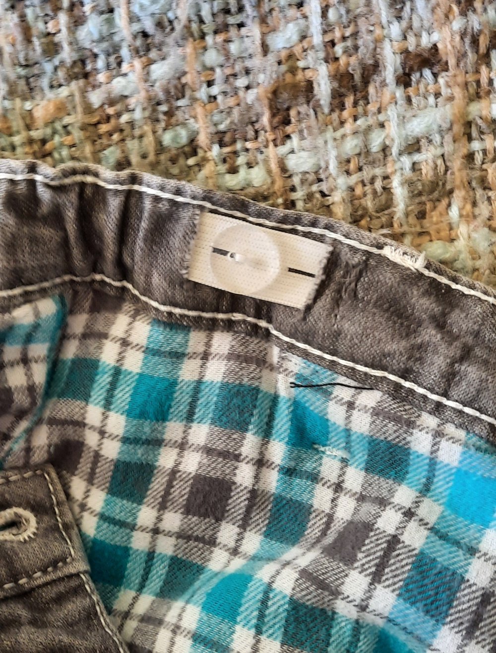 graue Thermojeans; 8€