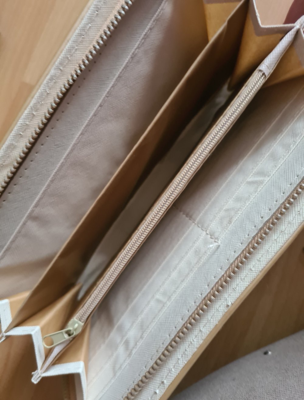 Sehr schöner Geldbeutel