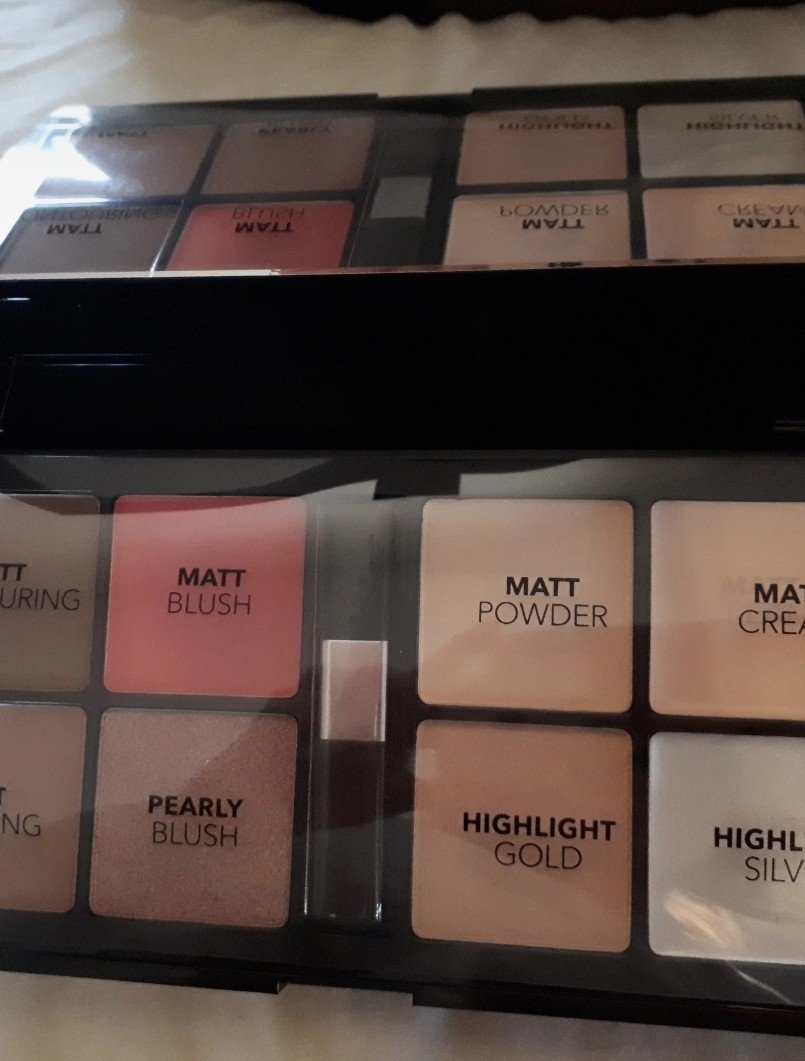 Catrice cosmetics - Professional Make Up Techniques Face Palette