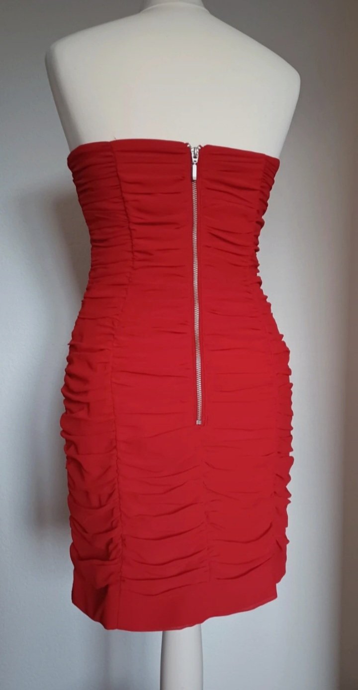Sexy rotes, schulterfreies Corsagenkleid mit Raffung- Gr. 38